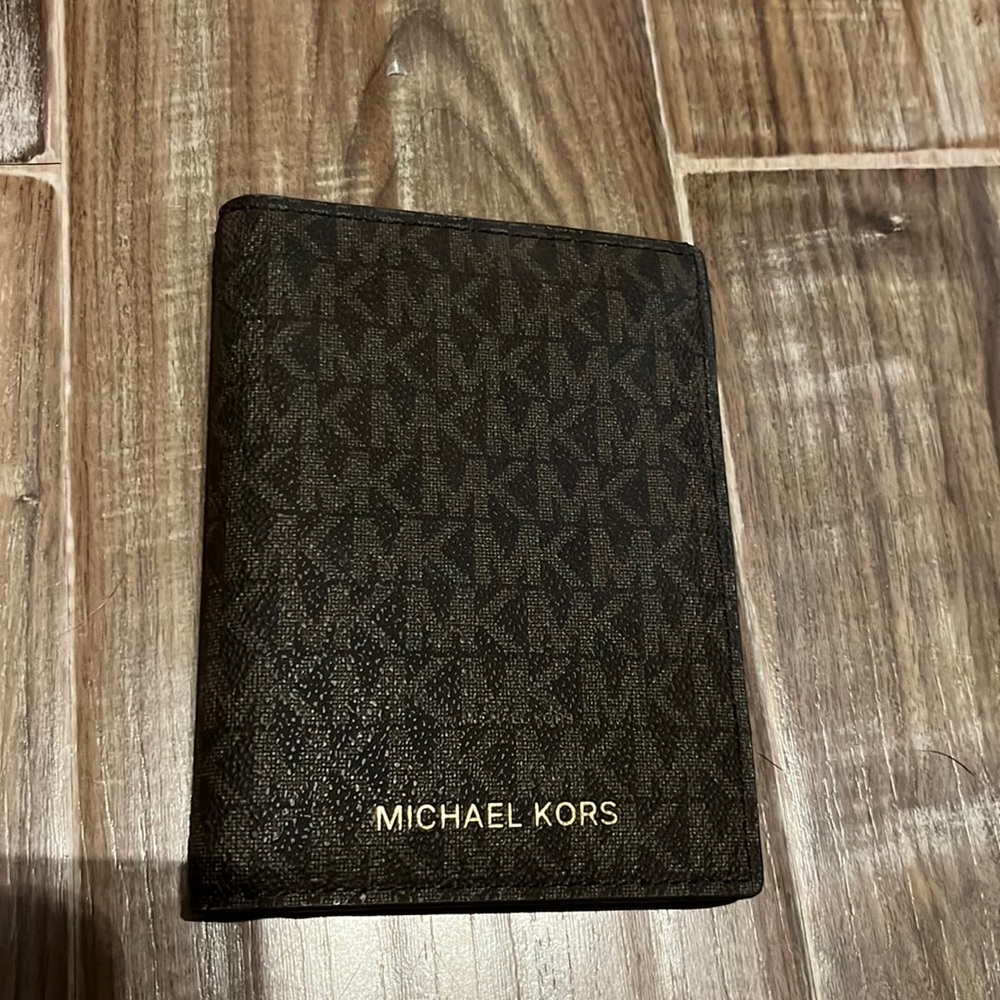 Micheals lord passport cover